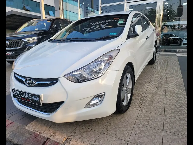 Second Hand Hyundai Elantra SX (O) 1.5 AT in Lucknow
