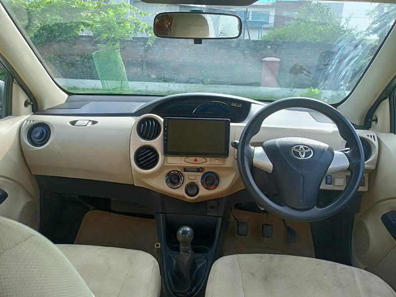 Second Hand Toyota Etios Liva GX in Mohali