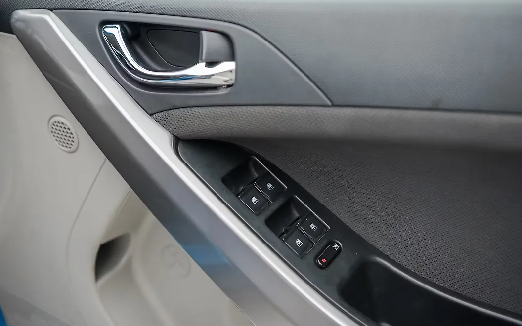 Tata Nexon [20172020] Cup Holder Tata Nexon [20172020] Images