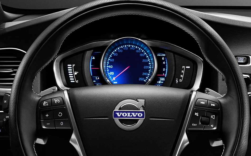Volvo S60 [2015-2020] Steering