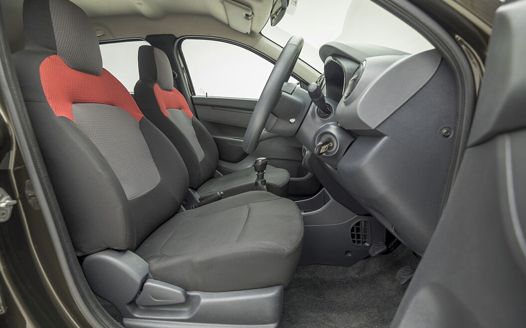 Renault Kwid [2015-2019] Interior