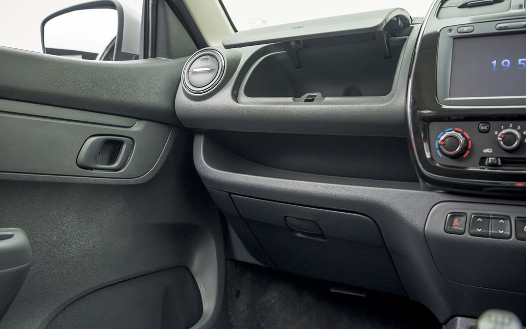 Renault Kwid [2015-2019] Interior