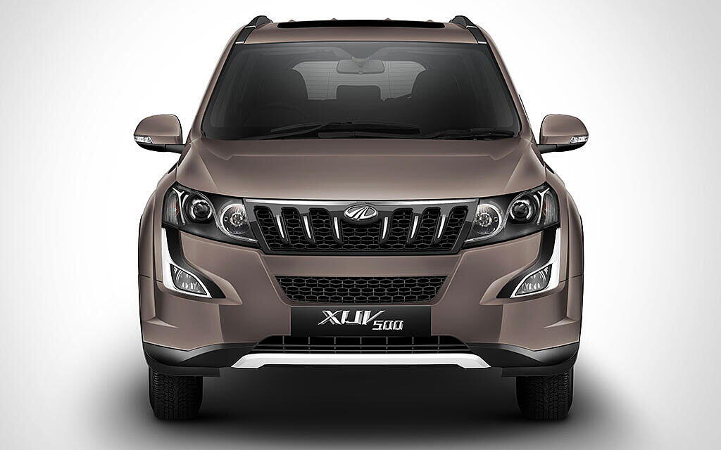 XUV500 [2015-2018] Front View