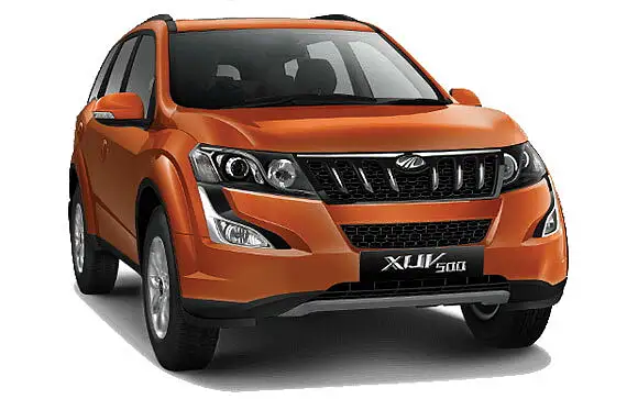 Mahindra XUV500 [2015-2018] Front Right View