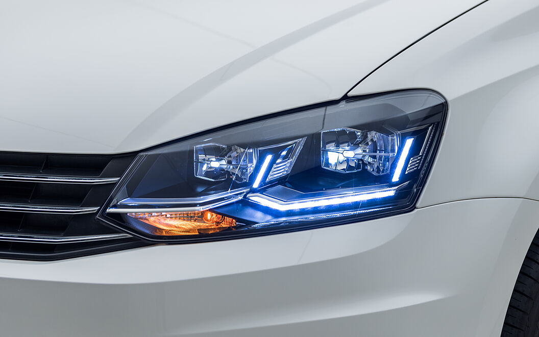 Volkswagen Vento [2015-2019] Headlamps