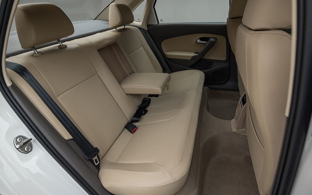 Volkswagen Vento [2015-2019] Rear Seat Space