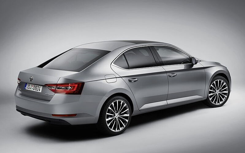 Skoda Superb [2016-2020] Exterior