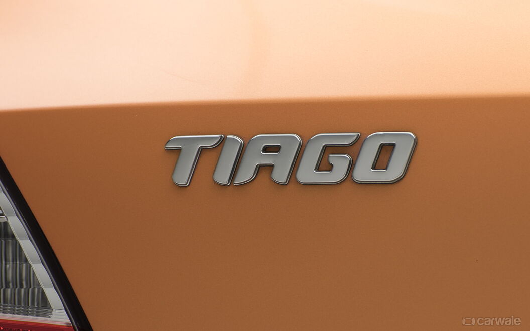 Tata Tiago [2016-2020] Badges