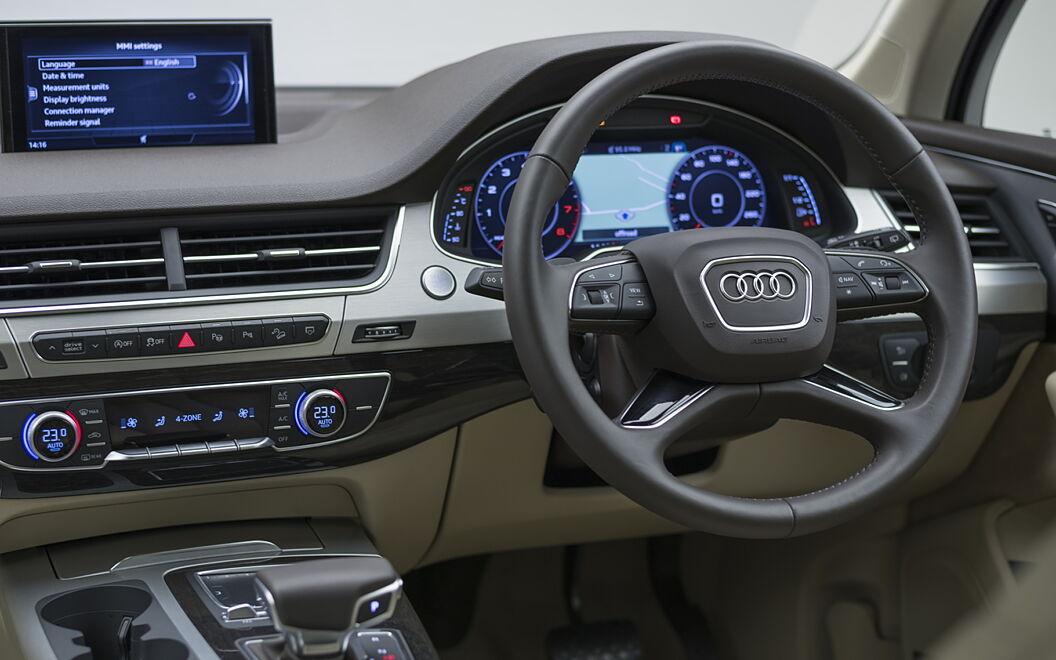 Audi Q7 [2015-2020] DashBoard