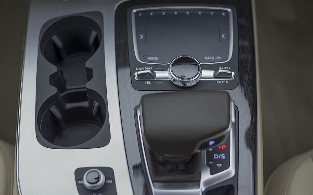 Audi Q7 [2015-2020] Interior