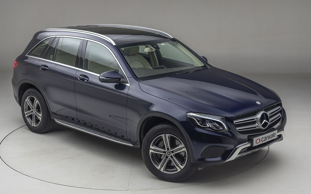 Mercedes-Benz GLC [2016-2019] Front Right View