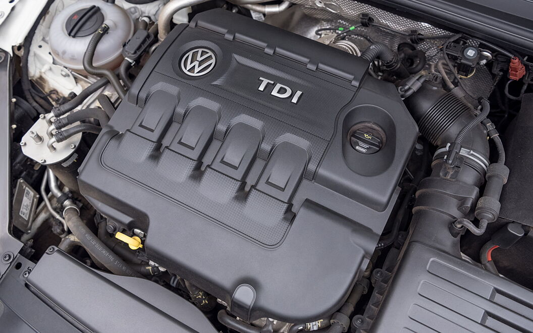 Volkswagen Passat Engine Bay