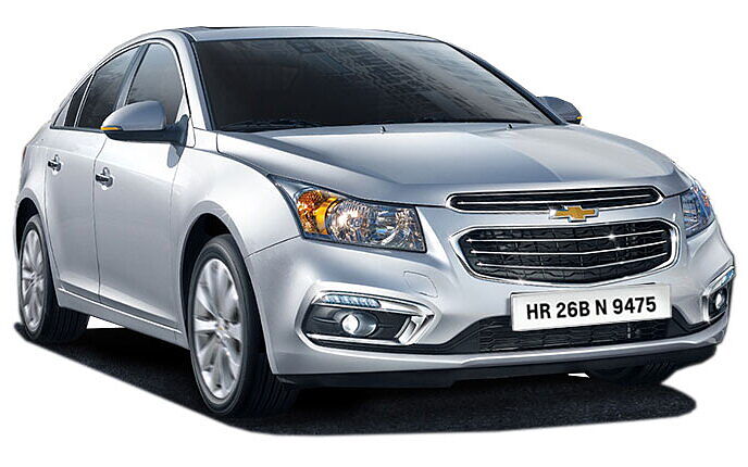 Chevrolet Cruze Front Right View