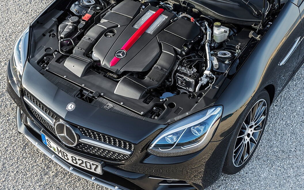 Mercedes-Benz SLC Engine Bay