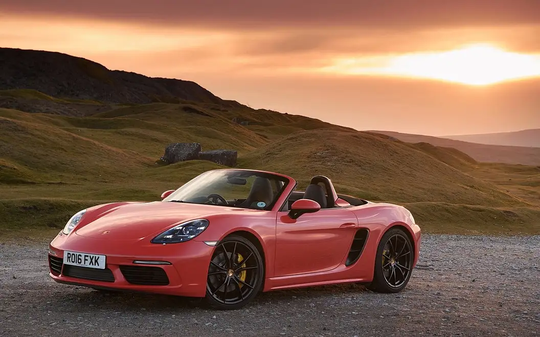 Porsche 718 Front Left View