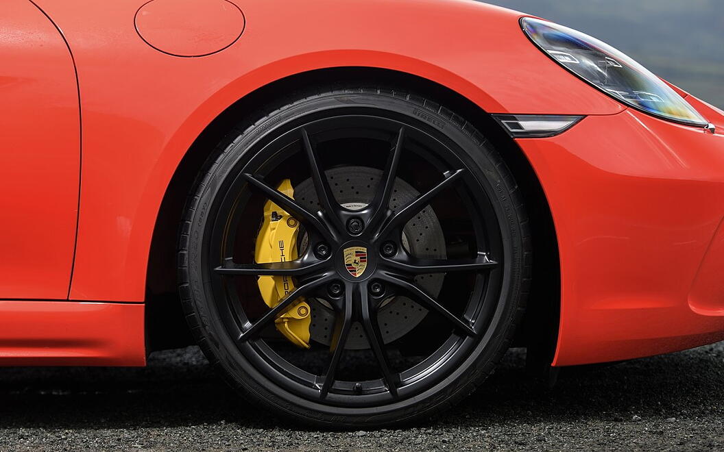 Porsche 718 Wheels-Tyres