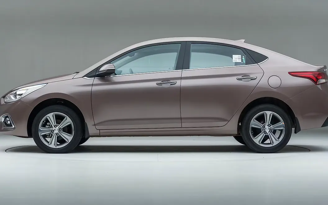 Compare Hyundai Alcazar vs MG Hector vs Hyundai Verna [20172020]