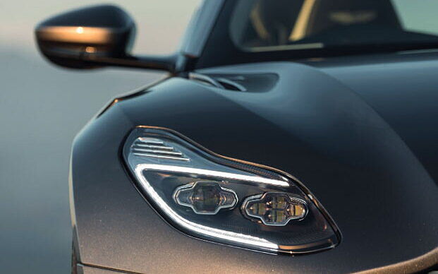 Aston Martin DB11 Headlamps