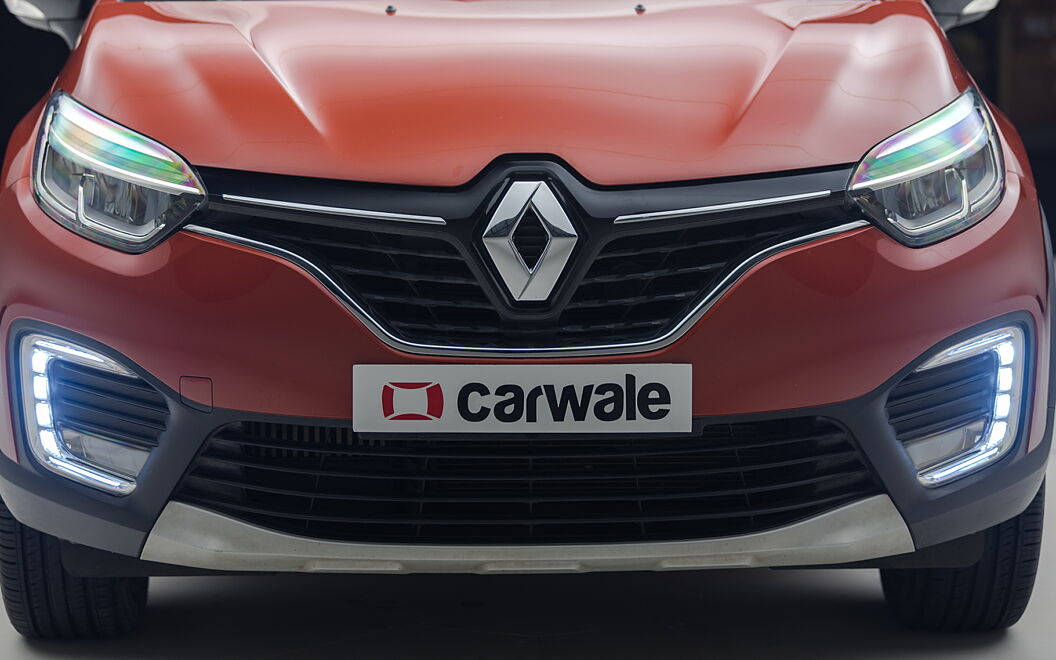 Renault Captur [2017-2019] Front Grille