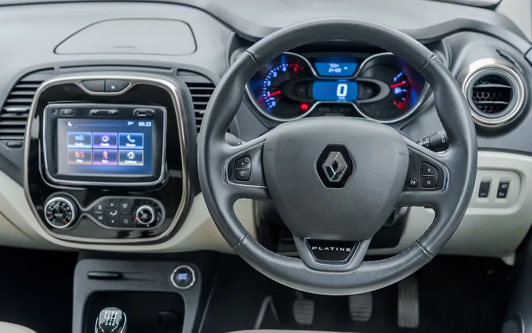 Unveiled! The Stunning 2019 Renault Captur Interior In Detail - e7gdjcu
