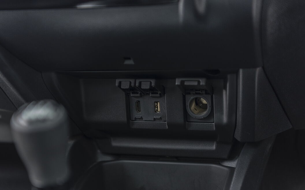 Honda WR-V [2017-2020] Interior
