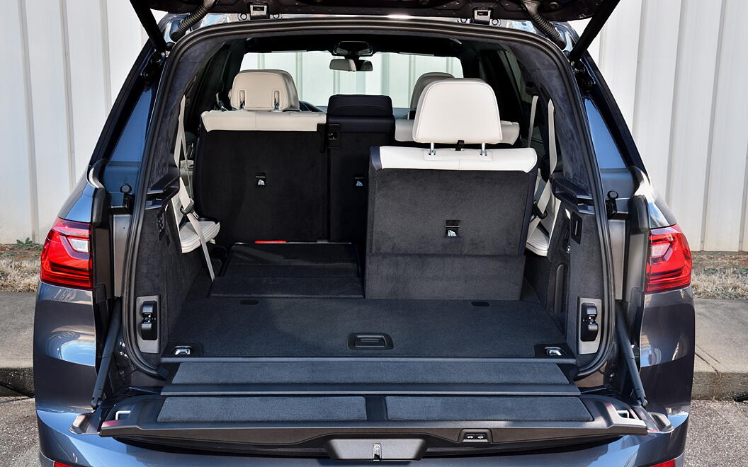 BMW X7 Boot Space