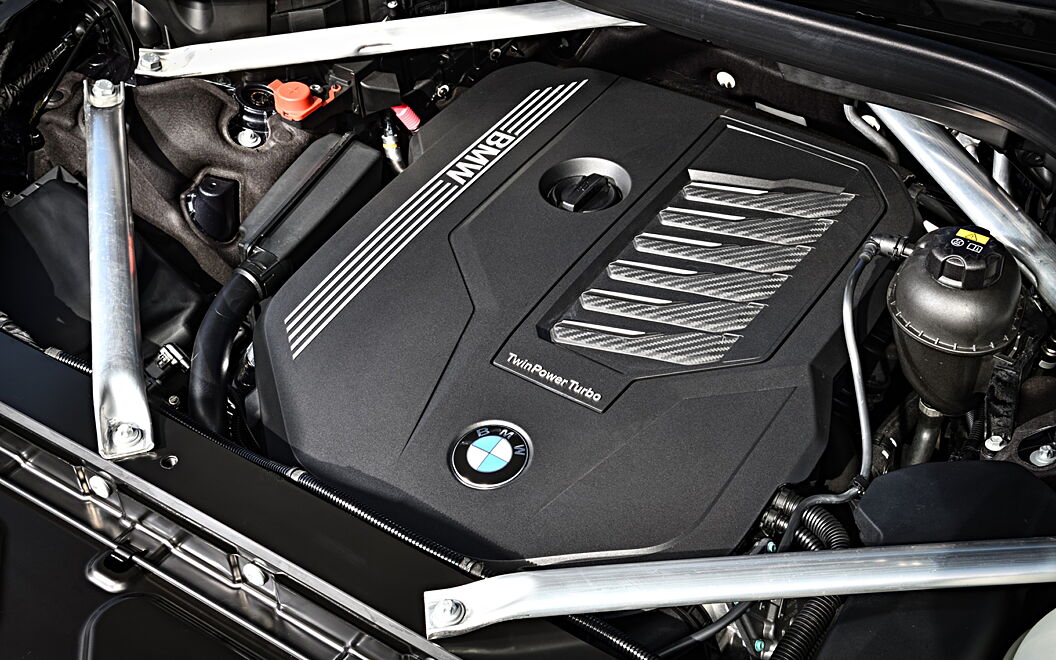 BMW X7 [2019-2023] Engine Bay