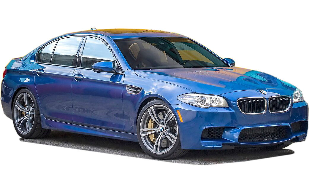 BMW M5 [2014-2018] Front Right View