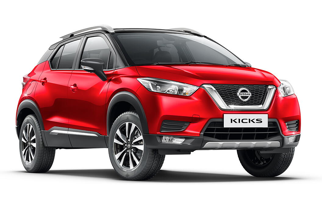 Nissan Kicks Front Right View