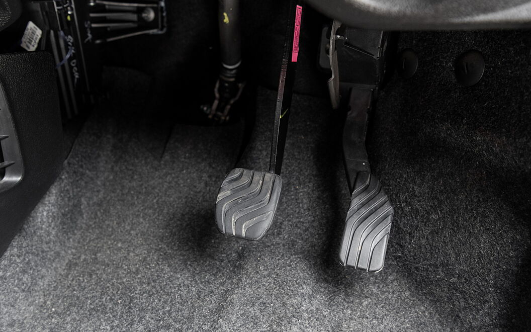 Renault Kwid [2019] [2019-2019] Pedals