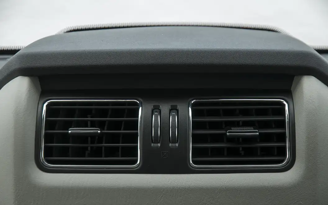 Mahindra Scorpio [2014-2017] AC Vents