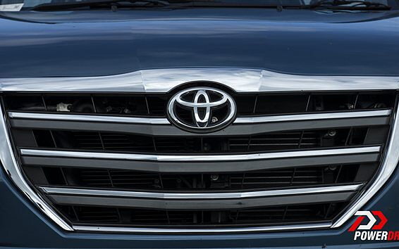 Toyota Innova [2013-2014] Exterior
