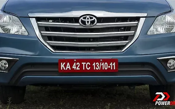 Toyota Innova Lowered