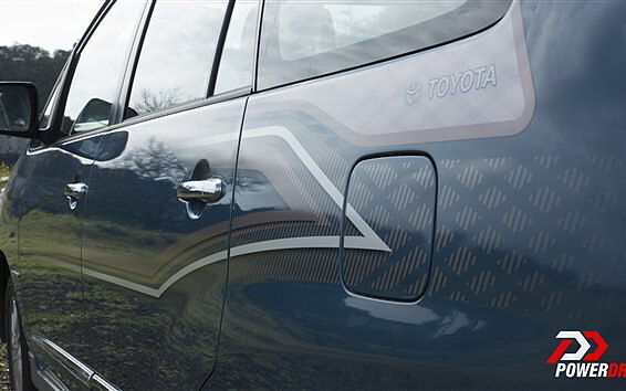 Toyota Innova [2013-2014] Exterior