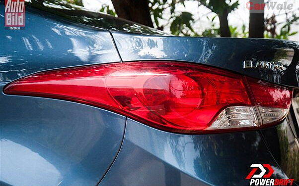 Hyundai Elantra [2012-2015] Tail Lamps