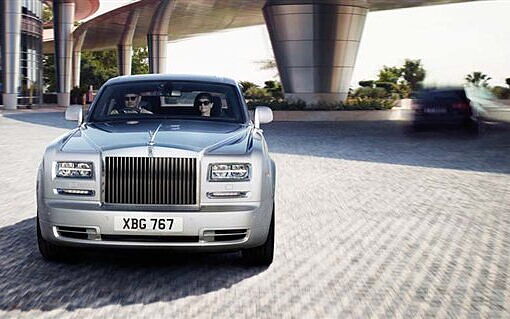 Rolls-Royce Phantom [2015-2016] Front View