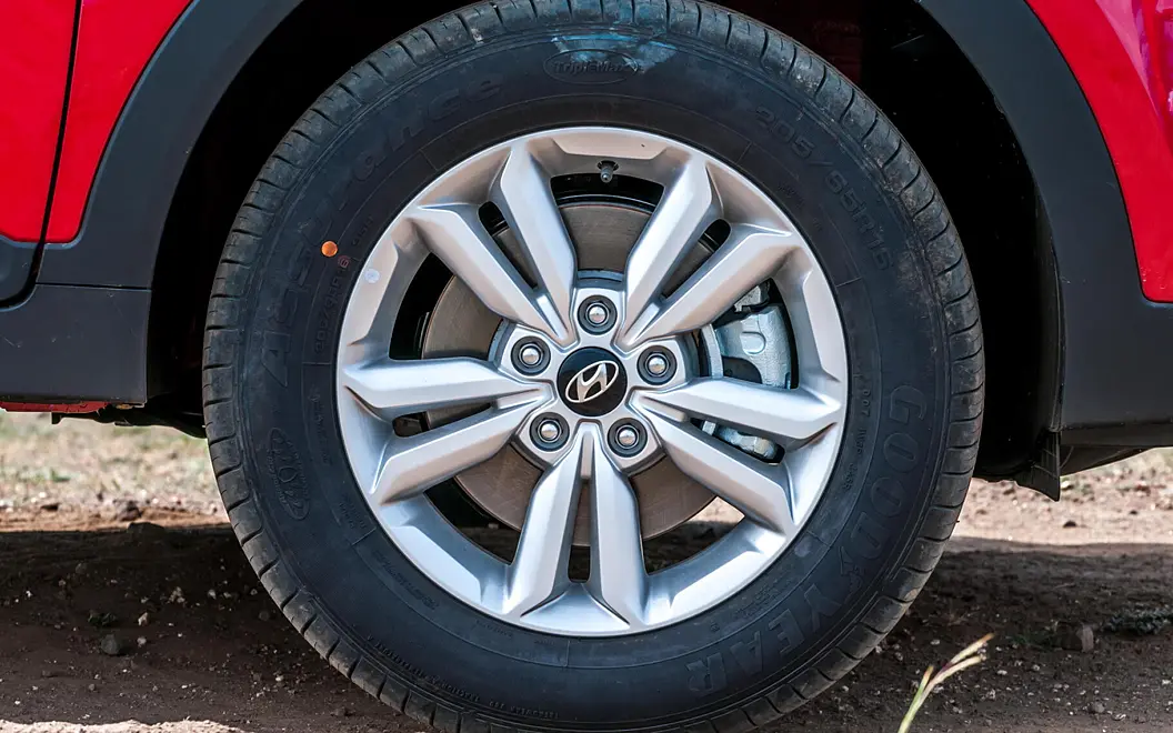 Creta tyre discount price