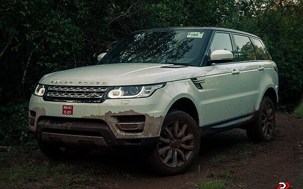 Land Rover Range Rover Sport [2013-2018] Front Left View