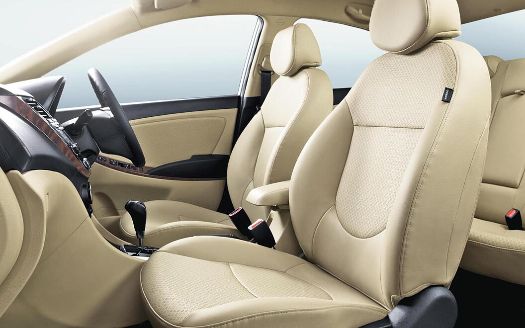 Hyundai Fluidic Verna 4S [2015-2016] Front-Seats