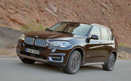 X5 [2014-2019] Front Left View