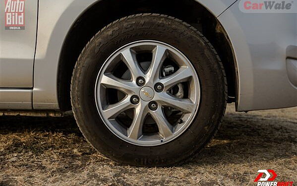 Chevrolet Sail [2012-2014] Wheels-Tyres