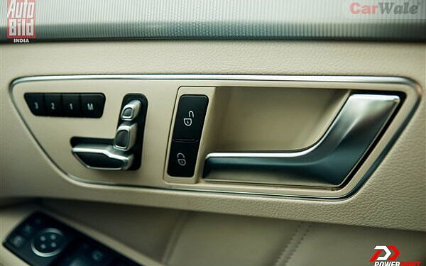 Mercedes-Benz E-Class [2013-2015] Door Handles