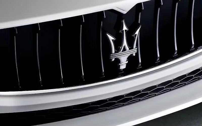 2015 Maserati Logo Maserati Logo Sticker