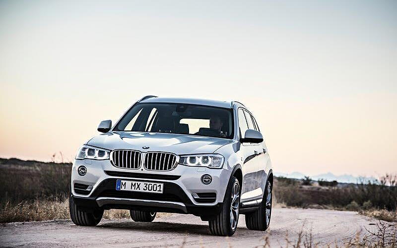 BMW X3 [2014-2018] Front Left View