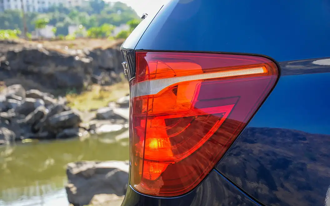 BMW X3 [2014-2018] Tail Lamps
