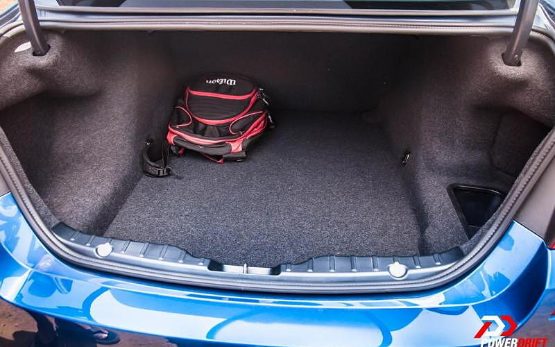BMW M5 [2012-2014] Boot Space