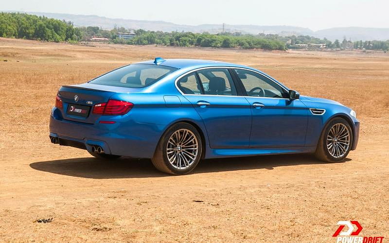 BMW M5 [2012-2014] Right Rear View