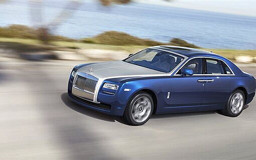 Rolls-Royce Ghost Front Left View