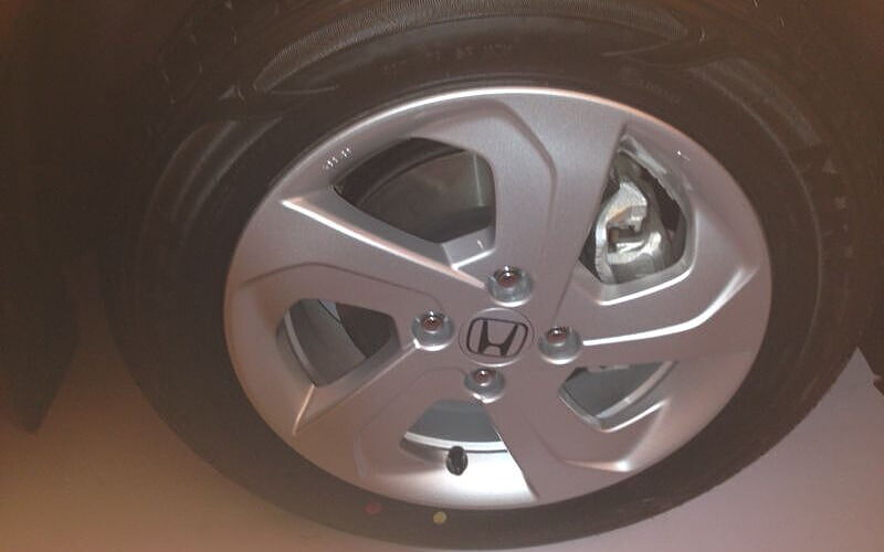 Honda City [2014-2017] Wheels-Tyres