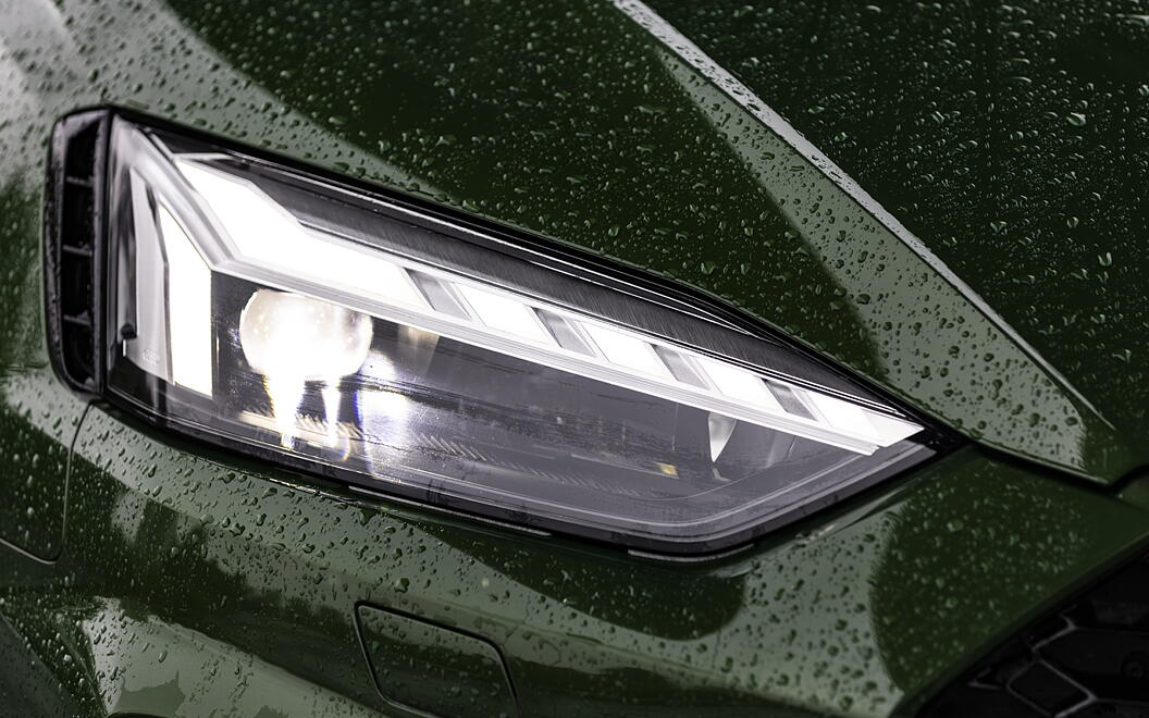 Audi RS5 Head Light